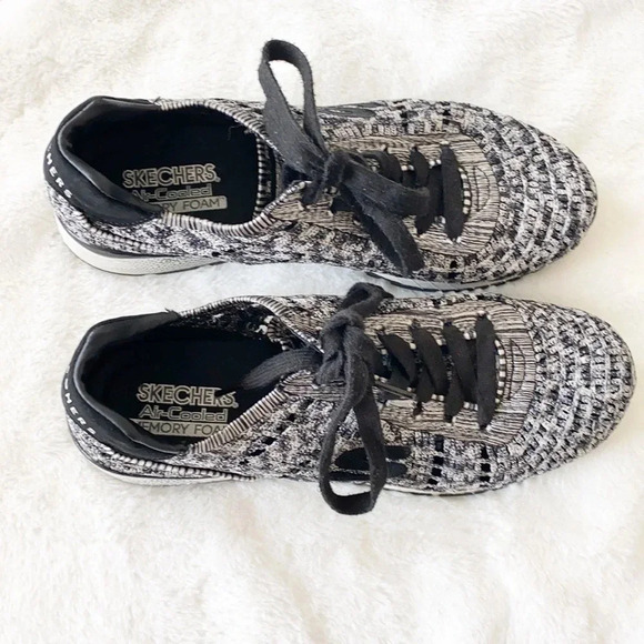 Skechers black and white air cooled memory foam woven stretch lace up sneakers - Picture 5 of 9